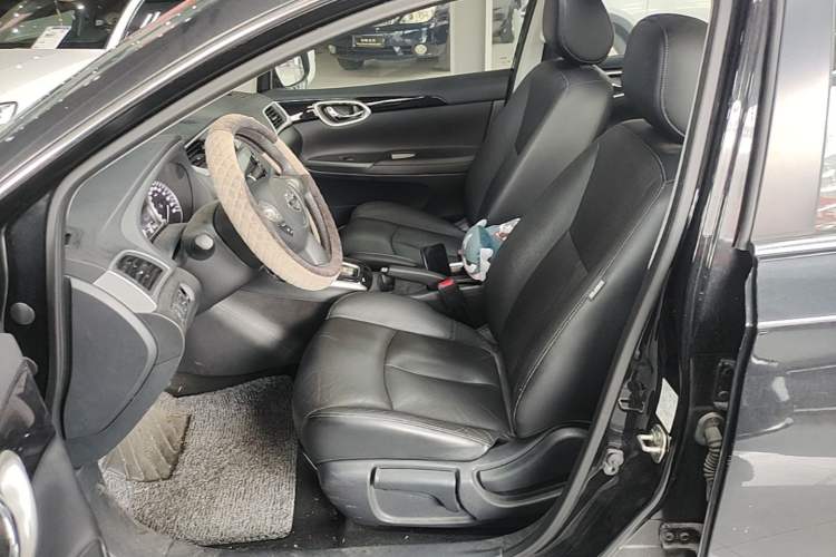 Used Nissan Sylphy 2019 1.6XV CVT Smart Connect Luxury Edition China VI Standard Left Front Seat
