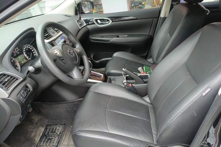 Used Nissan Sylphy 2019 1.6XV CVT Smart Connect Luxury Edition China VI Standard Left Front Seat