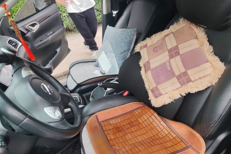 Used Nissan Sylphy 2019 1.6XV CVT Smart Connect Luxury Edition China VI Standard Left Front Seat