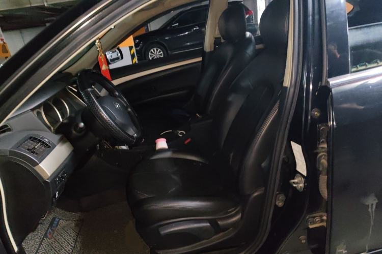 Used Nissan Sylphy 2019 Classic 1.6XE+ CVT SmartConnect Leading Edition Left Front Seat