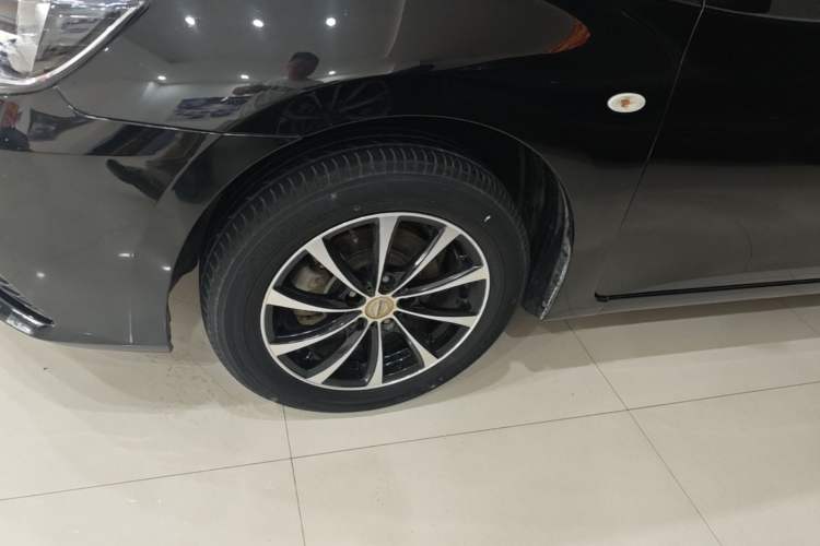 Used Nissan Sylphy 2019 Classic 1.6XE CVT Comfort Edition Left Front Wheel Hub