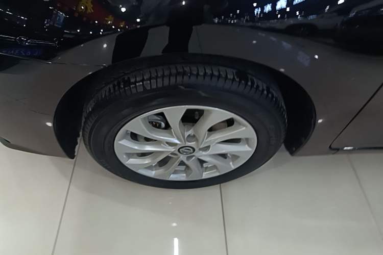 Used Nissan Sylphy 2019 1.6XV CVT Smart Connect Luxury Edition China VI Standard Left Front Wheel Hub