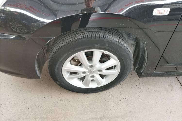 Used Nissan Sylphy 2019 Classic 1.6XE+ CVT SmartConnect Leading Edition Left Front Wheel Hub