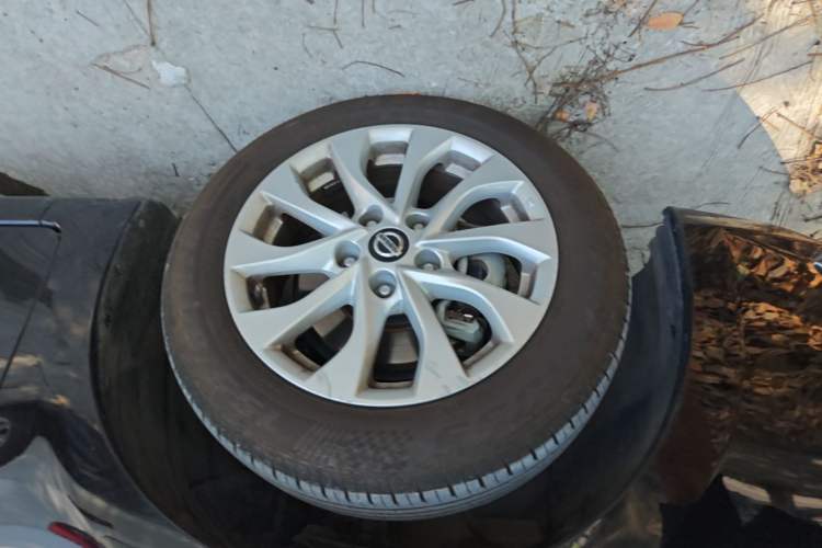 Used Nissan Sylphy 2019 Classic 1.6XL CVT Luxury Edition Left Front Wheel Hub