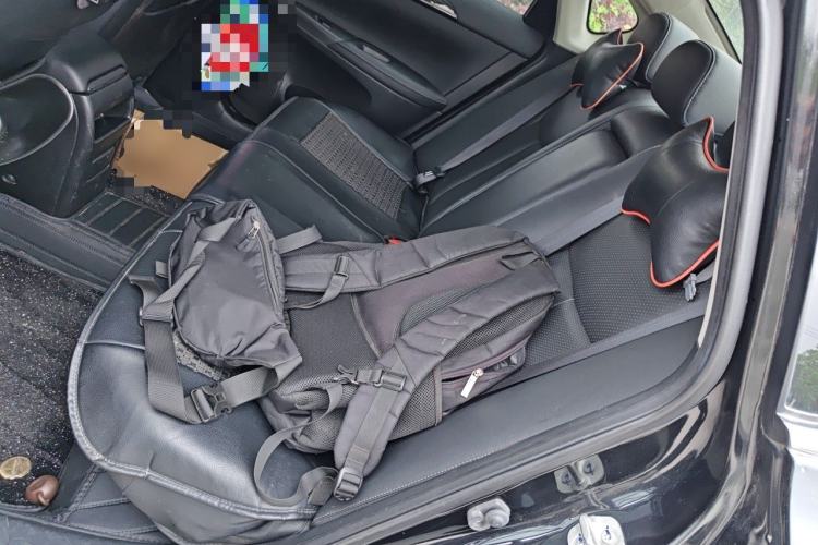 Used Nissan Sylphy 2019 1.6XV CVT Smart Connect Luxury Edition China VI Standard Left Rear Seat