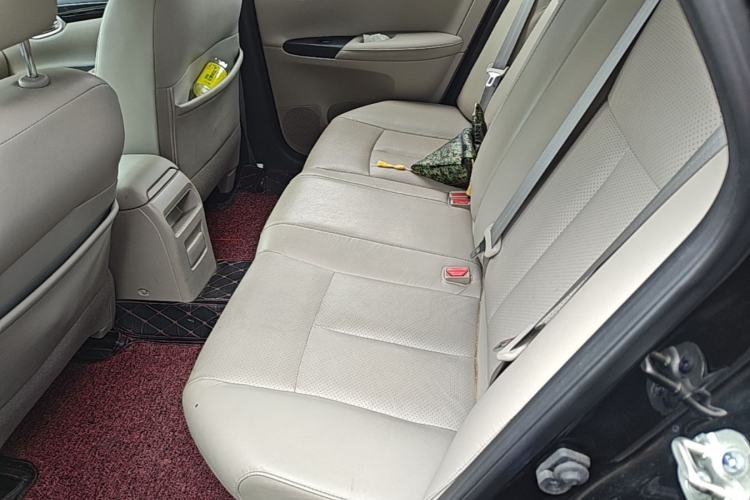 Used Nissan Sylphy 2019 1.6XV CVT Smart Connect Luxury Edition China VI Standard Left Rear Seat