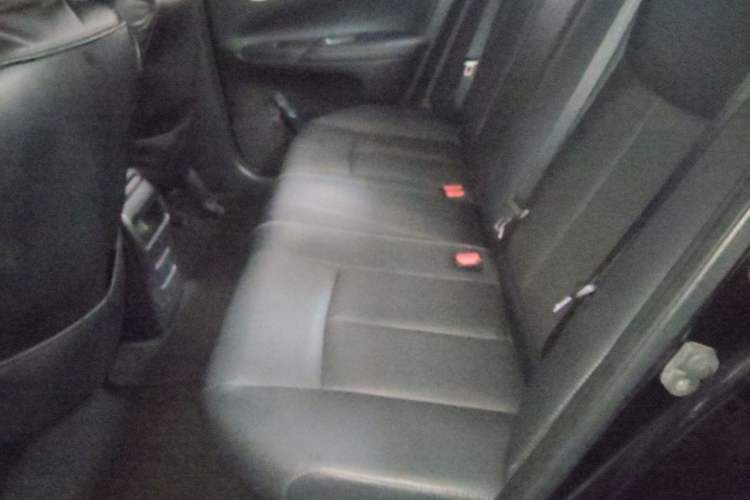 Used Nissan Sylphy 2019 1.6XV CVT Smart Connect Luxury Edition China VI Standard Left Rear Seat