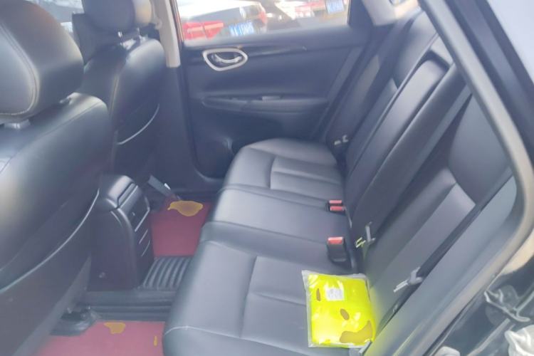 Used Nissan Sylphy 2019 1.6XV CVT Smart Connect Luxury Edition China VI Standard Left Rear Seat
