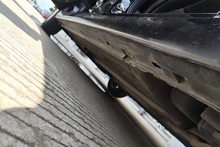Used Nissan Sylphy 2019 Classic 1.6XE+ CVT SmartConnect Leading Edition Left Side Sill