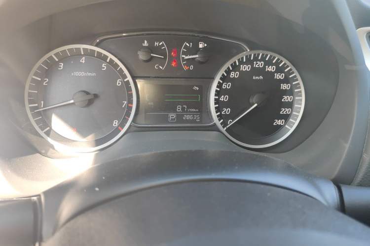 Used Nissan Sylphy 2019 Classic 1.6XL CVT Luxury Edition Odometer Close Up