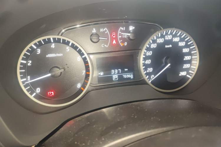 Used Nissan Sylphy 2019 1.6XV CVT Smart Connect Luxury Edition China VI Standard Odometer Close Up