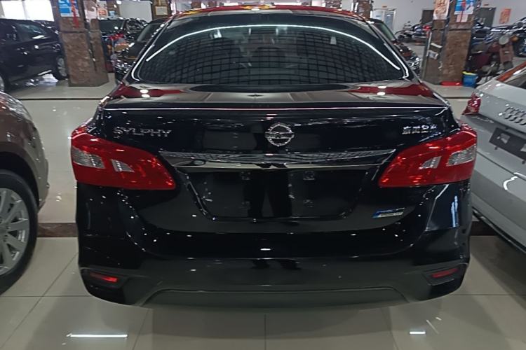 Used Nissan Sylphy 2019 1.6XV CVT Smart Connect Luxury Edition China VI Standard Rear