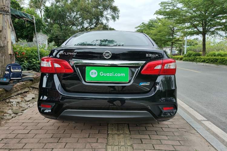 Used Nissan Sylphy 2019 1.6XV CVT Smart Connect Luxury Edition China VI Standard Rear