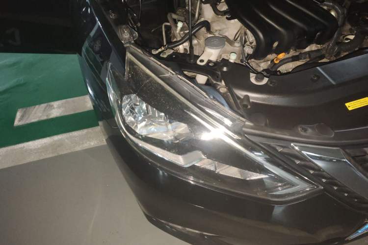 Used Nissan Sylphy 2019 Classic 1.6XE CVT Comfort Edition Right Front Headlight