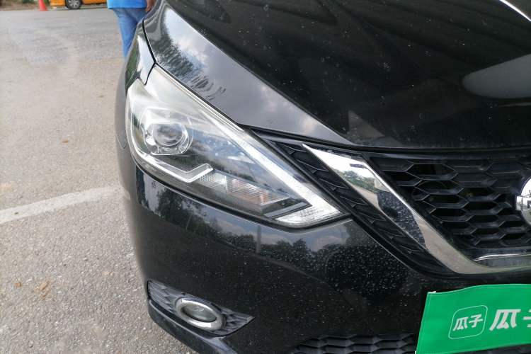 Used Nissan Sylphy 2019 1.6XV CVT Smart Connect Luxury Edition China VI Standard Right Front Headlight