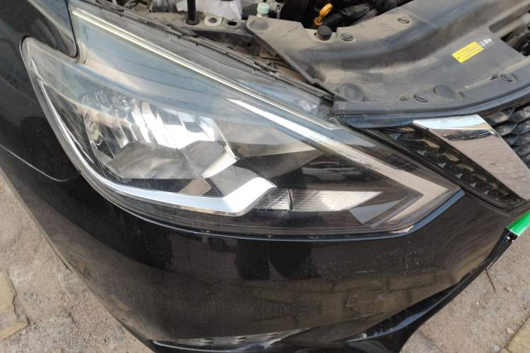Used Nissan Sylphy 2019 Classic 1.6XE CVT Comfort Edition Right Front Headlight