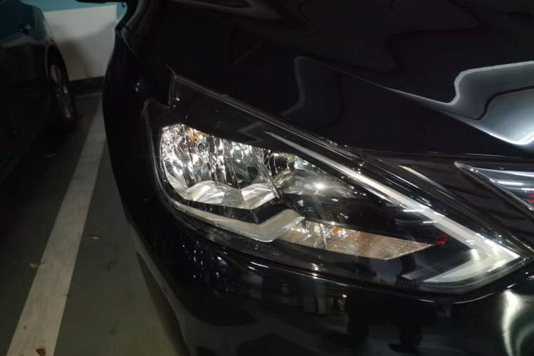 Used Nissan Sylphy 2019 Classic 1.6XL CVT Luxury Edition Right Front Headlight