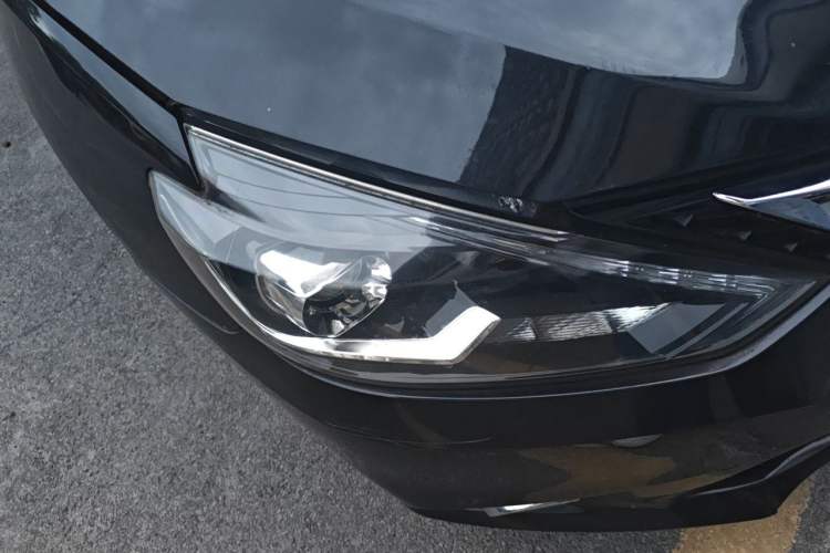 Used Nissan Sylphy 2019 1.6XV CVT Smart Connect Luxury Edition China VI Standard Right Front Headlight