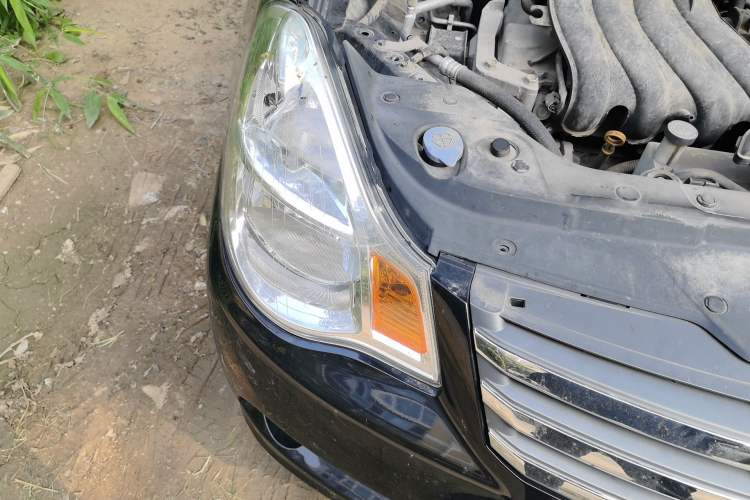 Used Nissan Sylphy 2019 Classic 1.6XE+ CVT Smart Connect Luxury Edition Right Front Headlight