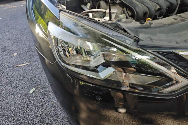 Used Nissan Sylphy 2019 Classic 1.6XE CVT Comfort Edition Right Front Headlight