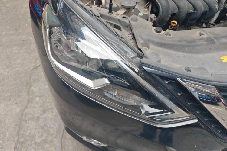 Used Nissan Sylphy 2019 Classic 1.6 XL Manual Luxury Edition Right Front Headlight