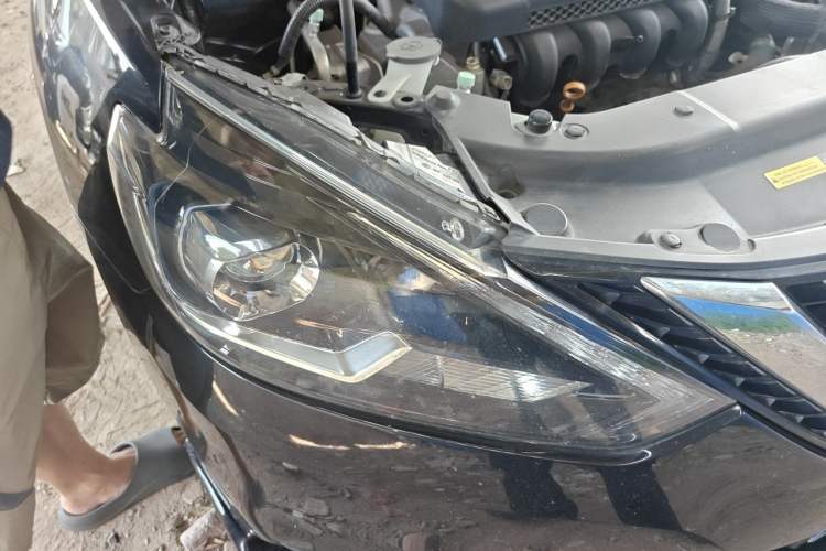 Used Nissan Sylphy 2019 1.6XV CVT Smart Connect Luxury Edition China VI Standard Right Front Headlight