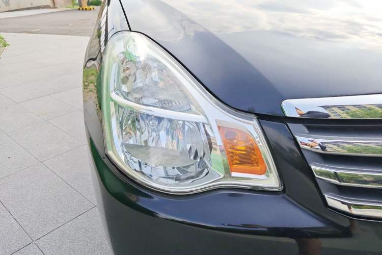 Used Nissan Sylphy 2019 Classic 1.6XE+ CVT SmartConnect Leading Edition Right Front Headlight