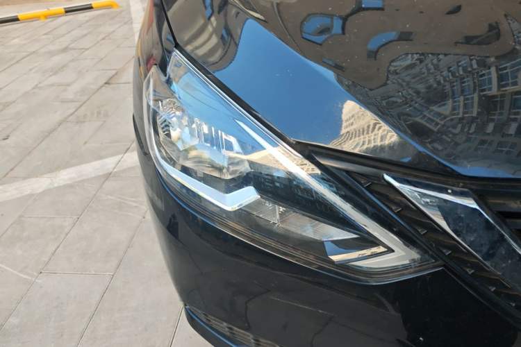 Used Nissan Sylphy 2019 Classic 1.6XE CVT Comfort Edition Right Front Headlight