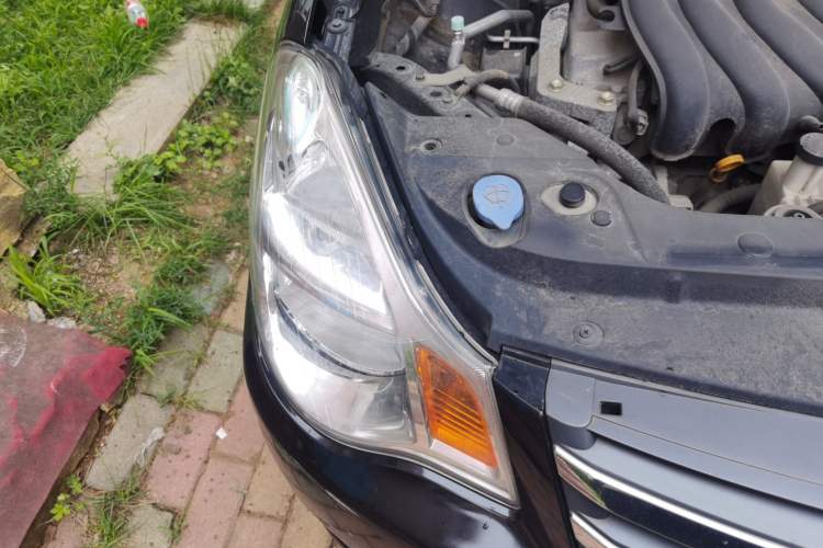 Used Nissan Sylphy 2019 Classic 1.6XE+ CVT SmartConnect Leading Edition Right Front Headlight