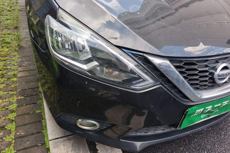 Used Nissan Sylphy 2019 Classic 1.6XL CVT Luxury Edition Right Front Headlight