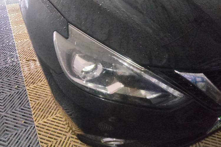 Used Nissan Sylphy 2019 1.6XV CVT Smart Connect Luxury Edition China VI Standard Right Front Headlight