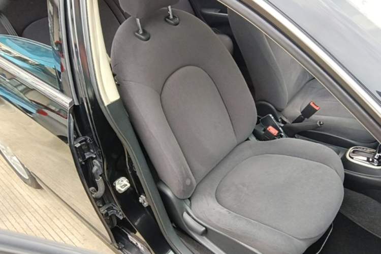 Used Nissan Sylphy 2019 Classic 1.6XE+ CVT SmartConnect Leading Edition Right Front Seat