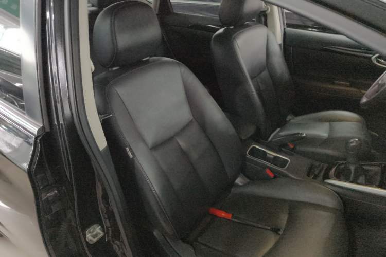Used Nissan Sylphy 2019 1.6XL Manual Luxury Version China VI Standard Right Front Seat