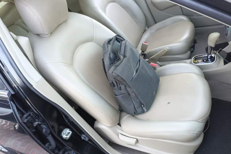 Used Nissan Sylphy 2019 Classic 1.6XE+ CVT SmartConnect Leading Edition Right Front Seat