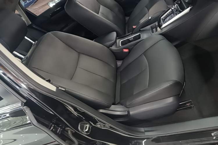 Used Nissan Sylphy 2019 1.6XV CVT Smart Connect Luxury Edition China VI Standard Right Front Seat
