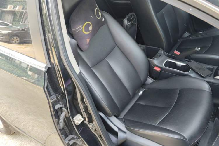 Used Nissan Sylphy 2019 Classic 1.6XL CVT Luxury Edition Right Front Seat
