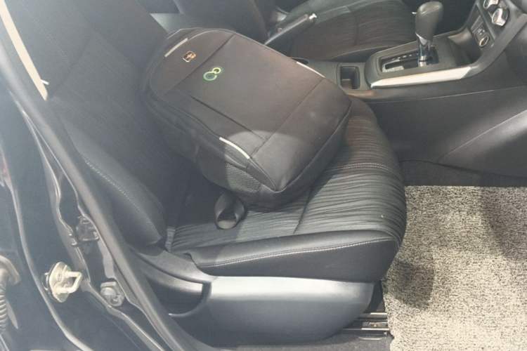Used Nissan Sylphy 2019 Classic 1.6XE CVT Comfort Edition Right Front Seat
