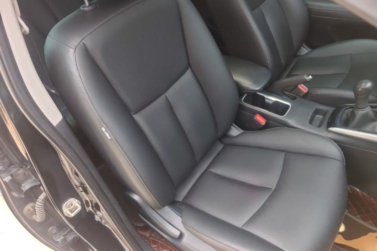 Used Nissan Sylphy 2019 Classic 1.6 XL Manual Luxury Edition Right Front Seat