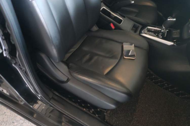 Used Nissan Sylphy 2019 1.6XV CVT Smart Connect Luxury Edition China VI Standard Right Front Seat