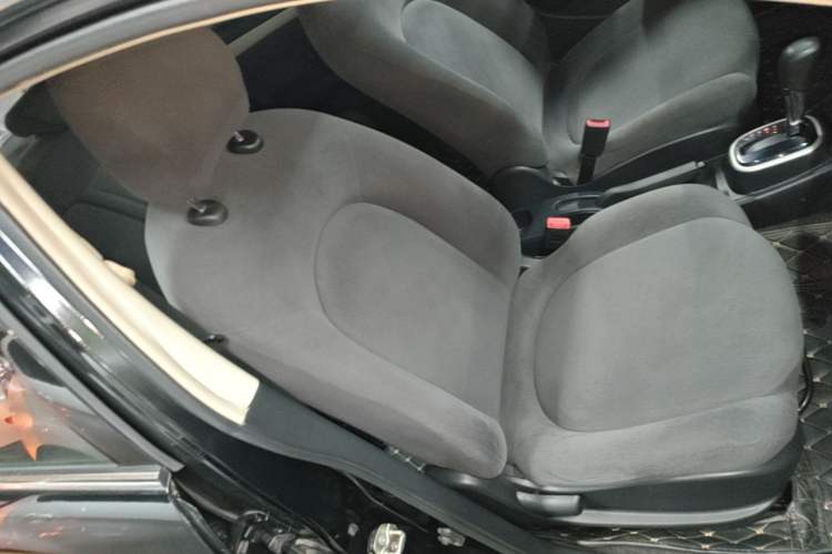 Used Nissan Sylphy 2019 Classic 1.6XE+ CVT SmartConnect Leading Edition Right Front Seat