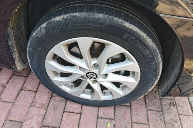 Used Nissan Sylphy 2019 1.6XV CVT Smart Connect Luxury Edition China VI Standard Right Front Wheel Hub