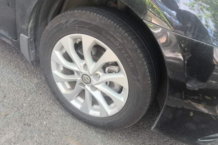 Used Nissan Sylphy 2019 1.6XV CVT Smart Connect Luxury Edition China V Standard Right Front Wheel Hub