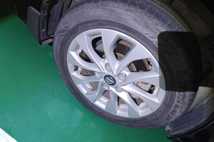 Used Nissan Sylphy 2019 1.6XV CVT Smart Connect Luxury Edition China V Standard Right Front Wheel Hub