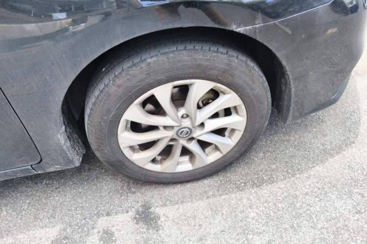 Used Nissan Sylphy 2019 1.6XV CVT Smart Connect Luxury Edition China V Standard Right Front Wheel Hub