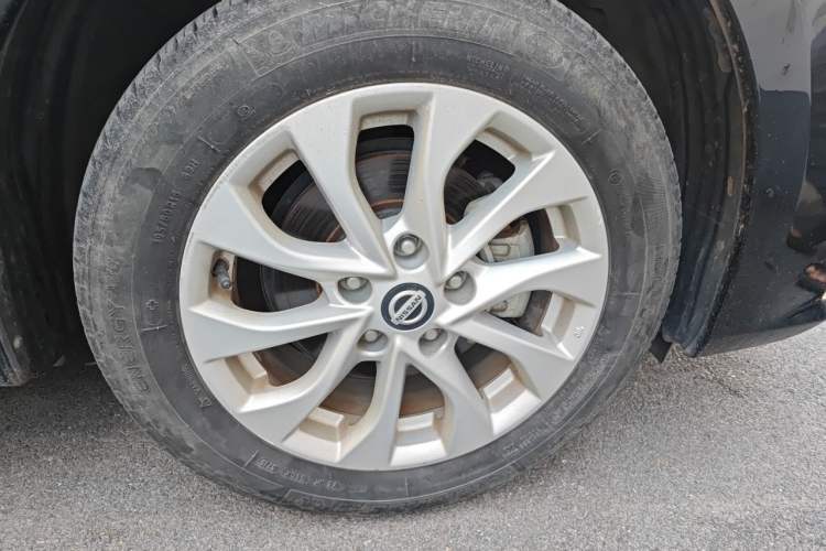 Used Nissan Sylphy 2019 1.6XV CVT Smart Connect Luxury Edition China VI Standard Right Front Wheel Hub