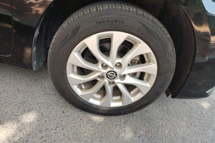 Used Nissan Sylphy 2019 Classic 1.6XL CVT Luxury Edition Right Front Wheel Hub