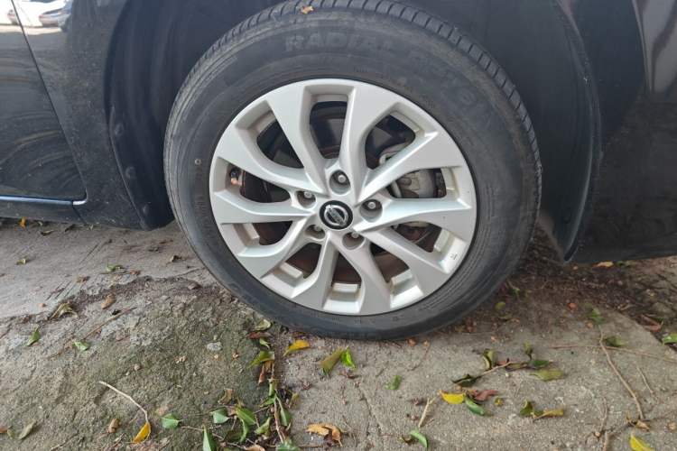 Used Nissan Sylphy 2019 1.6XV CVT Smart Connect Luxury Edition China VI Standard Right Front Wheel Hub