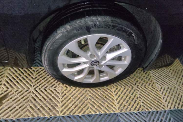 Used Nissan Sylphy 2019 1.6XV CVT Smart Connect Luxury Edition China VI Standard Right Front Wheel Hub