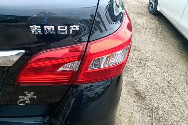 Used Nissan Sylphy 2019 Classic 1.6 XL Manual Luxury Edition Right Rear Taillight
