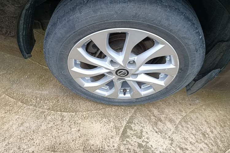Used Nissan Sylphy 2019 Classic 1.6 XL Manual Luxury Edition Right Rear Wheel Hub